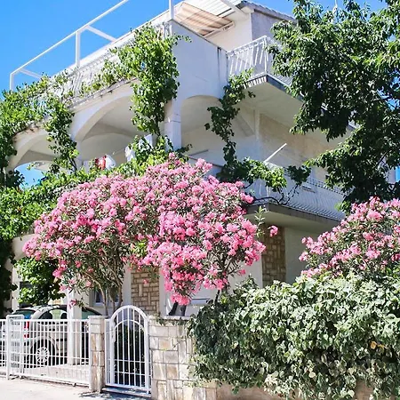 Milka Apartment Vodice